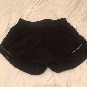 Black lululemon hotty hot shorts